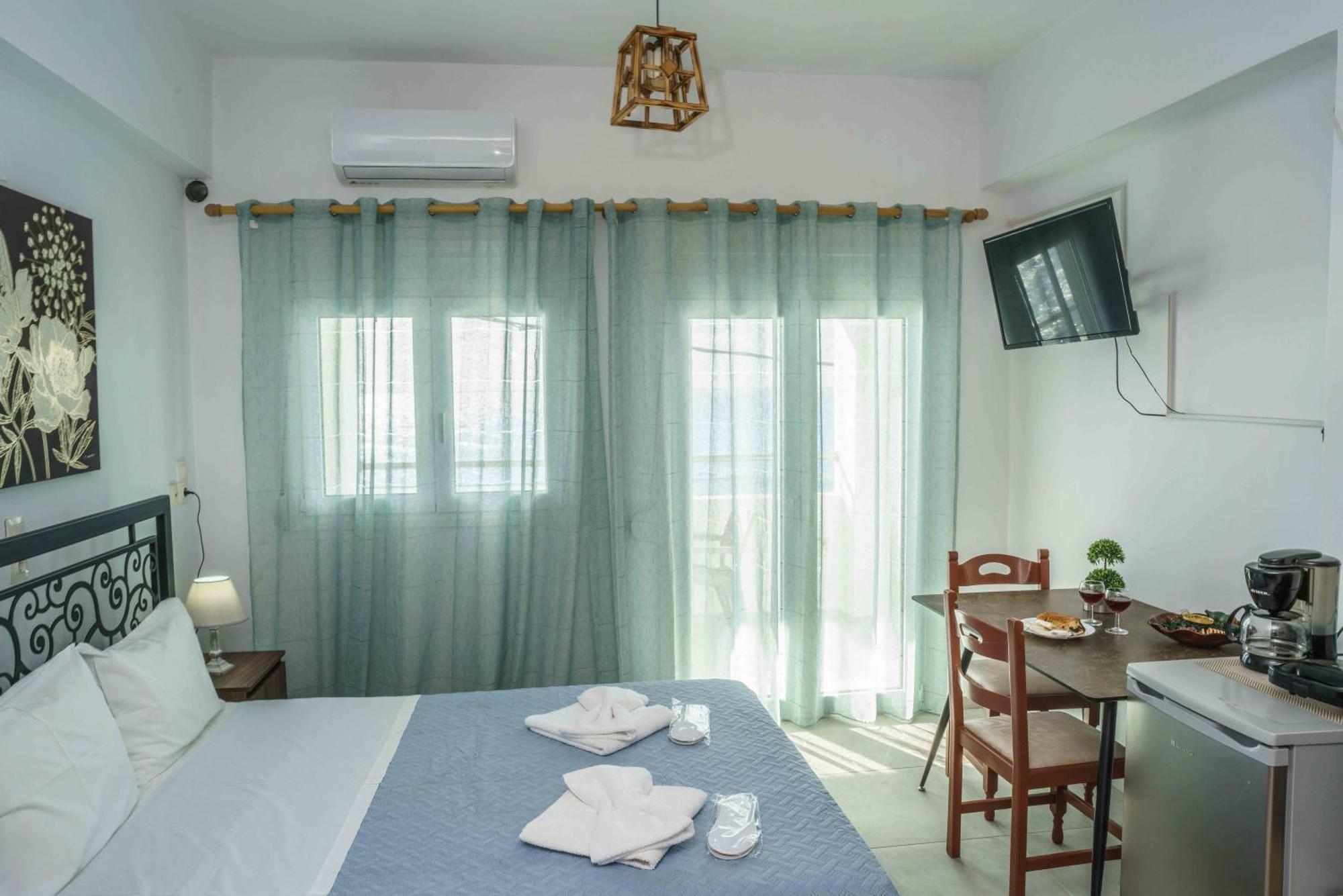 Ioannis Rooms Δωμάτια Με Θεα Στη Θαλασσα Paranimfoi Bagian luar foto